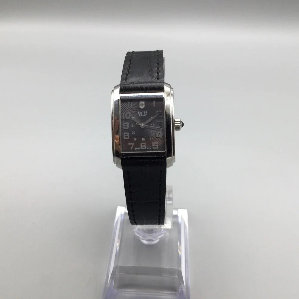 Victorinox Swiss Army Womens Watch 21mm Black Dial Leather New Battery